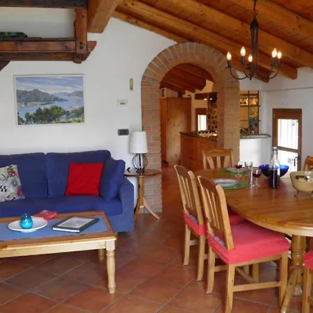 Sangiovese Emiliano Apartment